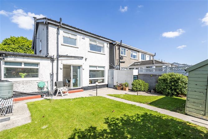 https://photos-a.propertyimages.ie/media/4/2/9/4927924/7533db19-2704-42a6-8273-c69219465139_l.jpg