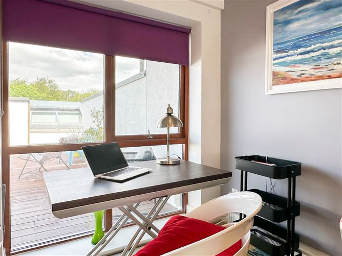 66 Bruagh Na Habhainn, Westport, Mayo