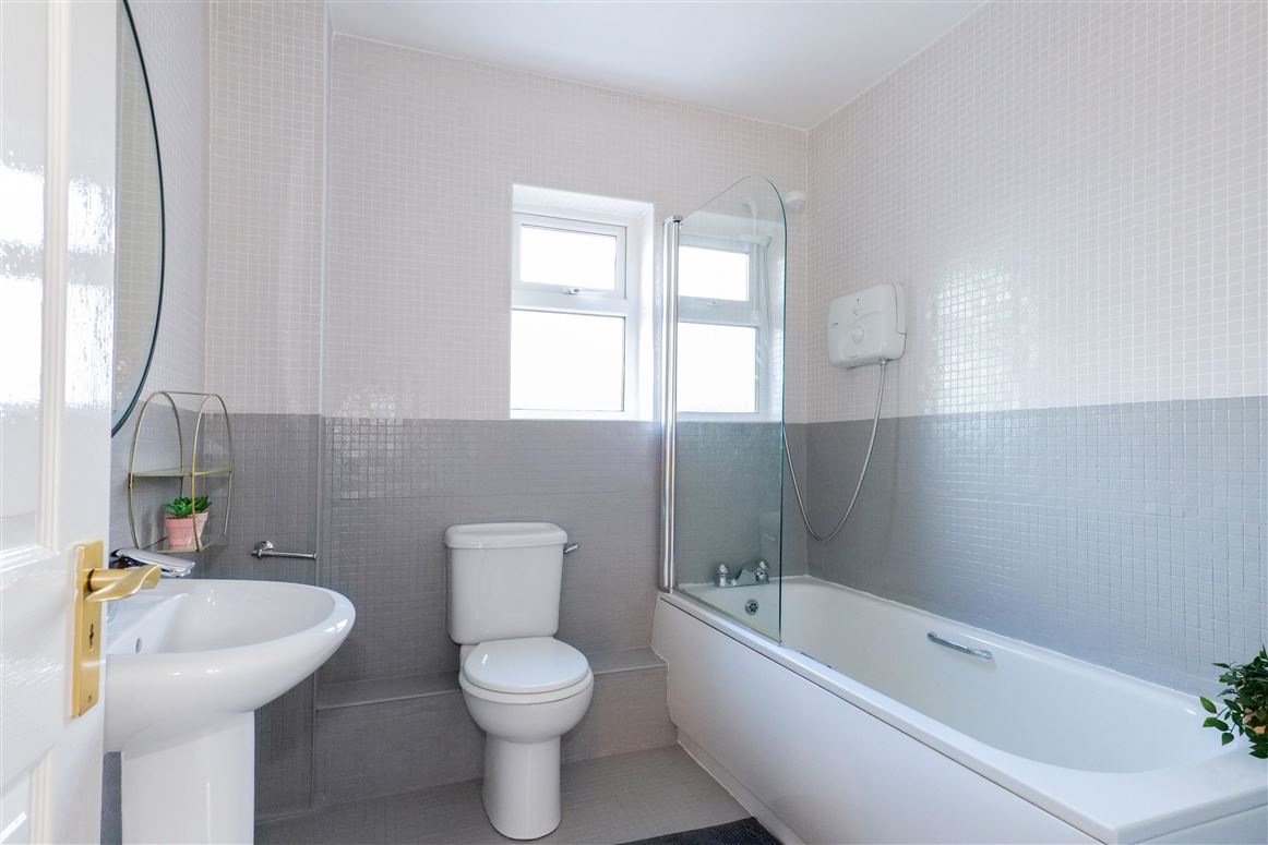 122 Dun Na Carraige, Blackrock, Salthill, Galway City