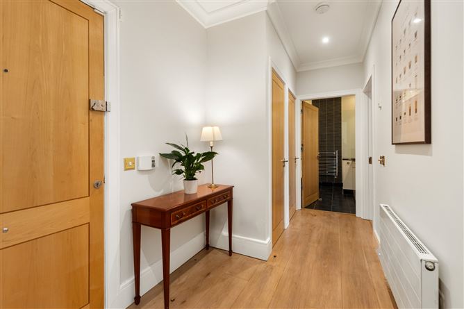 8 Cairnbrook Hall, Glenamuck Road, Carrickmines, Dublin 18
