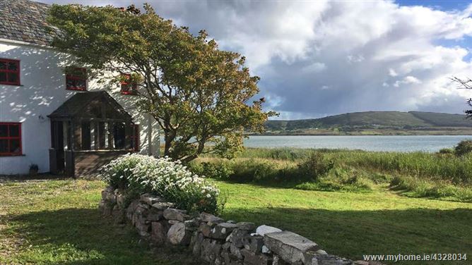 Seaside Thatch Cottage Donegal Donegal Holiday Cottages