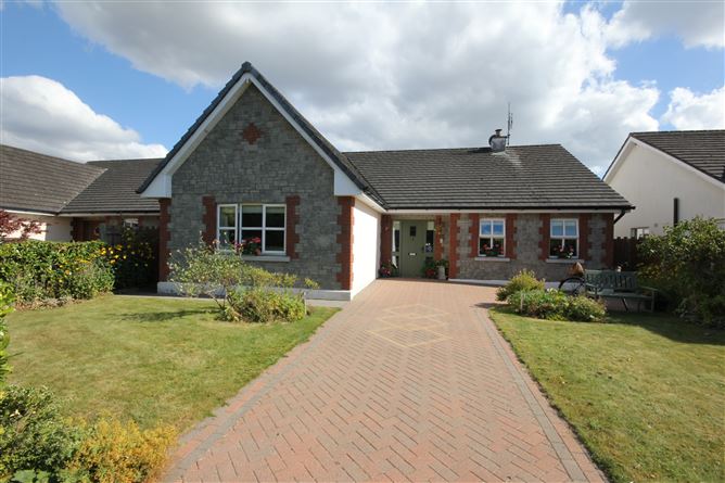 Main image for 3 Clarney Hall, Rathdowney, Laois