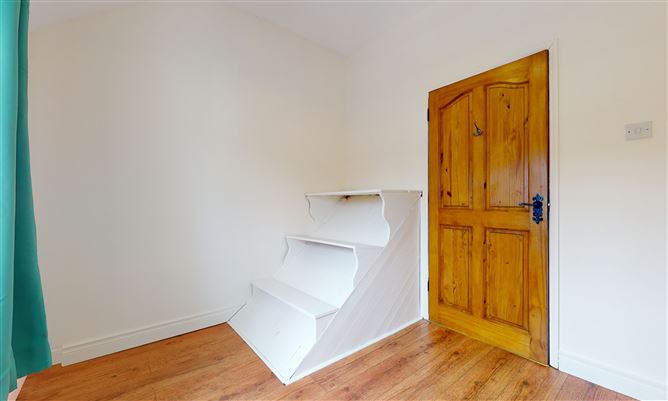 Photo 11 of 18 — 327 Upper Brown Street, Portlaw, Waterford