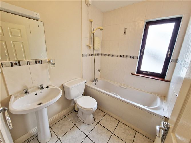 95 Woodhaven, Kilrush Road, Ennis, Co. Clare