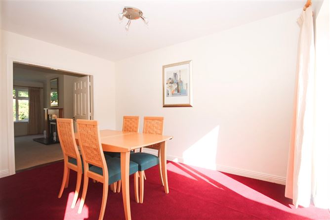 10 Woodstown Drive, Knocklyon, Dublin 16