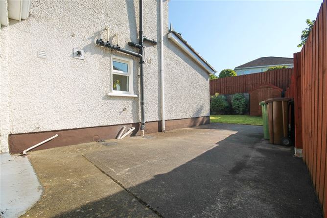 10 Woodstown Drive, Knocklyon, Dublin 16