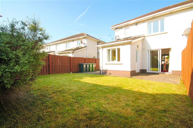 10 Woodstown Drive, Knocklyon, Dublin 16