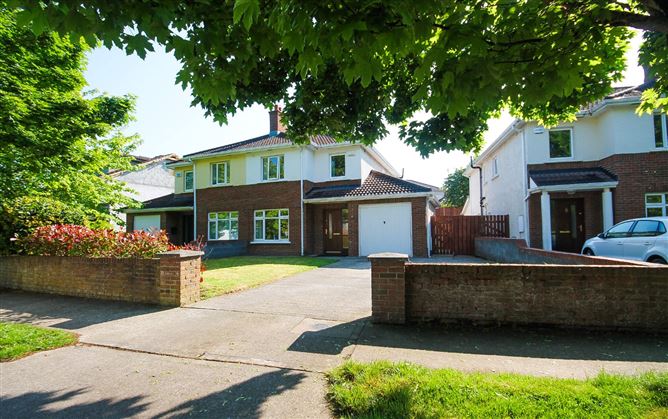 10 Woodstown Drive, Knocklyon, Dublin 16