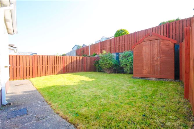 10 Woodstown Drive, Knocklyon, Dublin 16