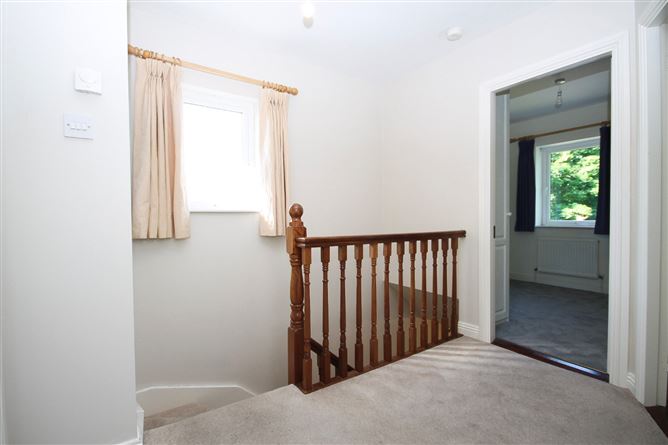 10 Woodstown Drive, Knocklyon, Dublin 16