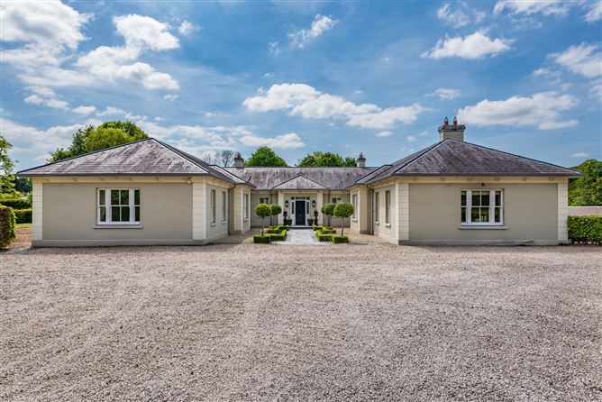 Winterberry Lodge, Eyrefield, Athgarvan, Curragh, Kildare