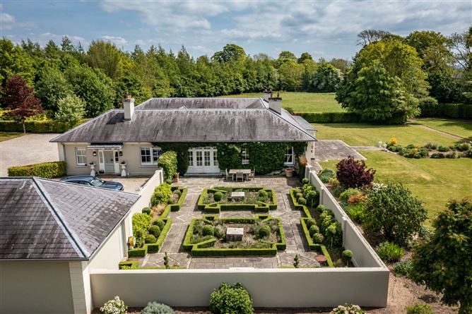Winterberry Lodge, Eyrefield, Athgarvan, Curragh, Kildare