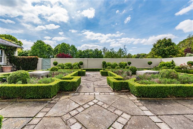 Winterberry Lodge, Eyrefield, Athgarvan, Curragh, Kildare