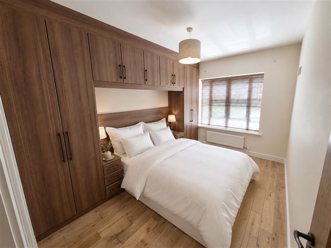 Photo 13 of 18 — 32 Latchford Close, Clonsilla, Dublin 15