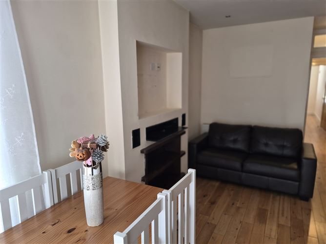 Photo 6 of 18 — 32 Latchford Close, Clonsilla, Dublin 15