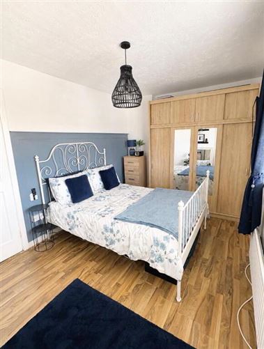 Photo 10 of 22 — 27 St Finnians Avenue, Ardfinnan, Tipperary