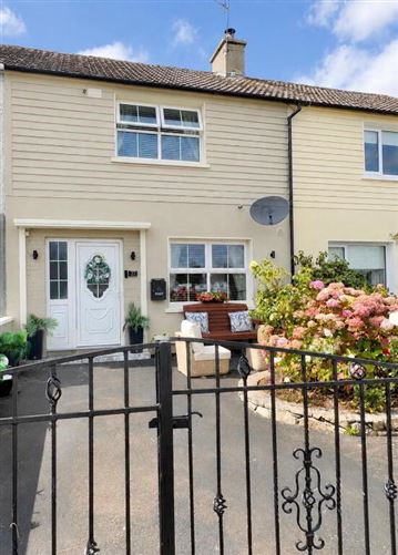 27 St Finnians Avenue, Ardfinnan, Tipperary