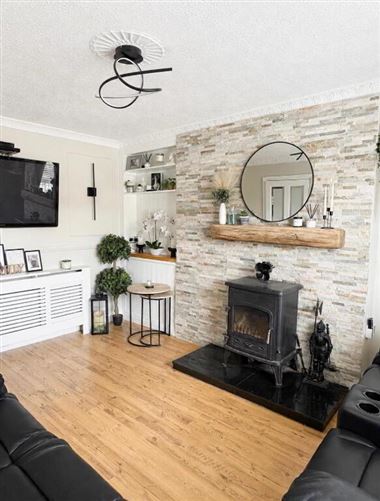 Photo 6 of 22 — 27 St Finnians Avenue, Ardfinnan, Tipperary