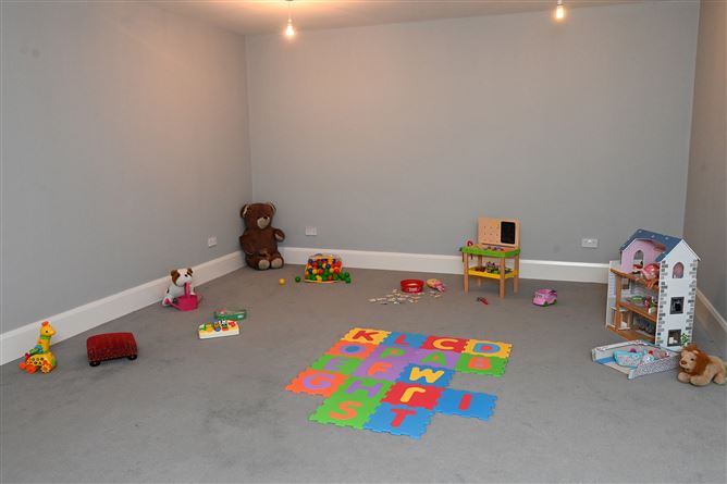 3 Brookwood, Frenchfurze, Crosshaven, Cork