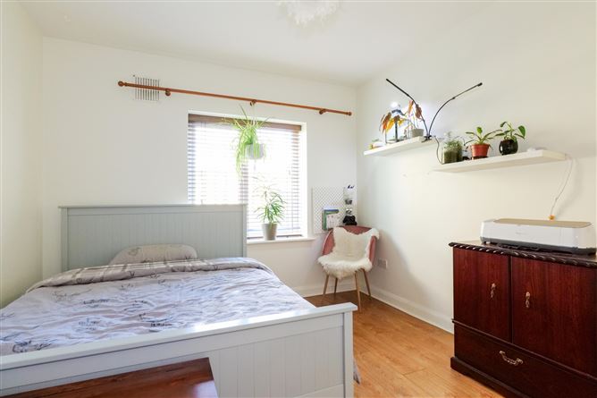 106 Boireann Bheag, Roscam, Galway