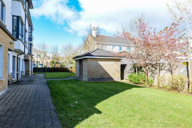 106 Boireann Bheag, Roscam, Galway