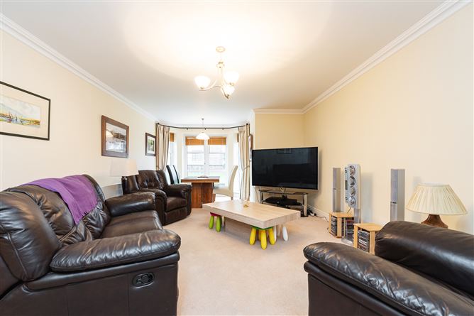 3 Wingfield, Stepaside, Dublin 18