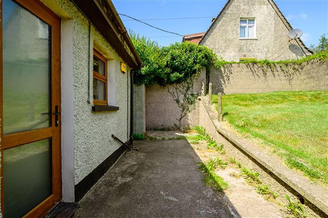 Photo 24 of 38 — 8 Inniscarra Road, Fairhill, Cork