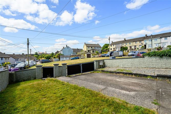 Photo 28 of 38 — 8 Inniscarra Road, Fairhill, Cork