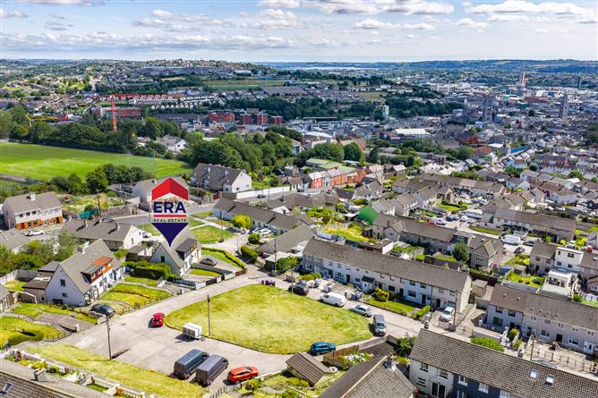 Photo 32 of 38 — 8 Inniscarra Road, Fairhill, Cork