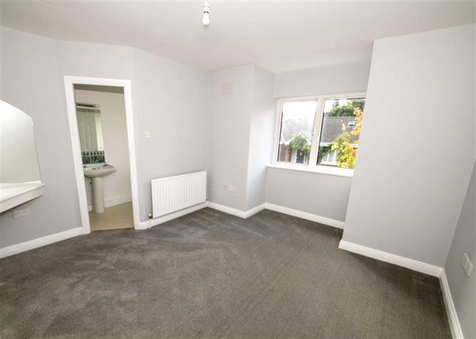 29 Wolverton Glen, Castlepark Road, Dalkey, County Dublin