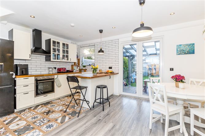 63 Glentow Road, Whitehall, Dublin 9