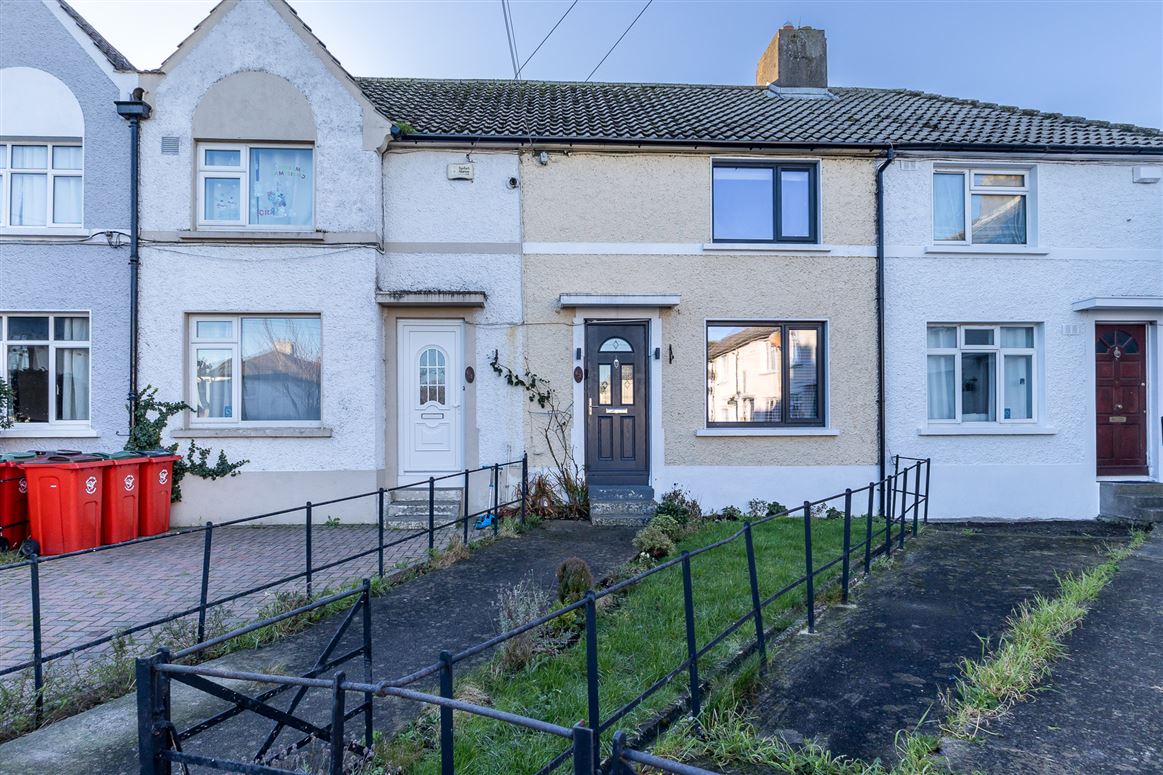 63 Glentow Road, Whitehall, Dublin 9