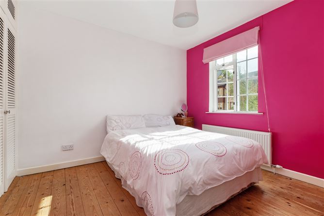17 Castle Court, Clontarf, Dublin 3