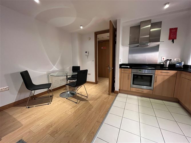 5 Cloncurry House, Spencer Dock, IFSC, Dublin 1