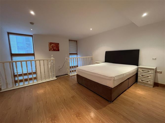 5 Cloncurry House, Spencer Dock, IFSC, Dublin 1