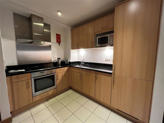 5 Cloncurry House, Spencer Dock, IFSC, Dublin 1