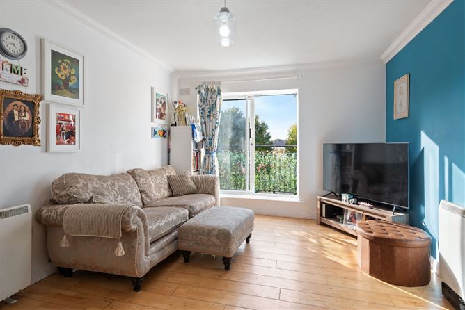 35 The Green, Larch Hill, Dublin 17