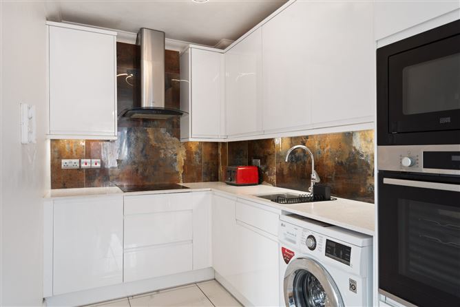 35 The Green, Larch Hill, Dublin 17