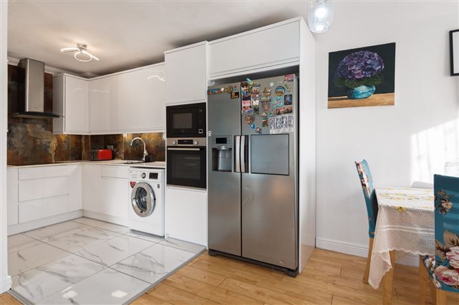 35 The Green, Larch Hill, Dublin 17