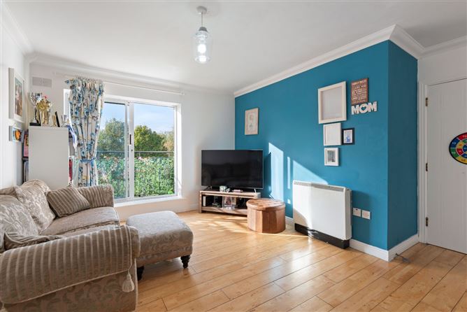 35 The Green, Larch Hill, Dublin 17