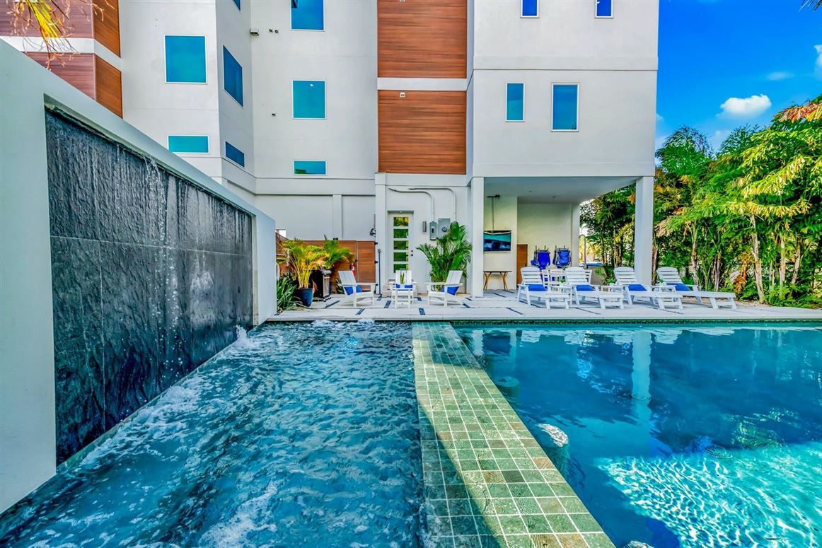 Serene Seaside Villa,Siesta Key,Florida,USA
