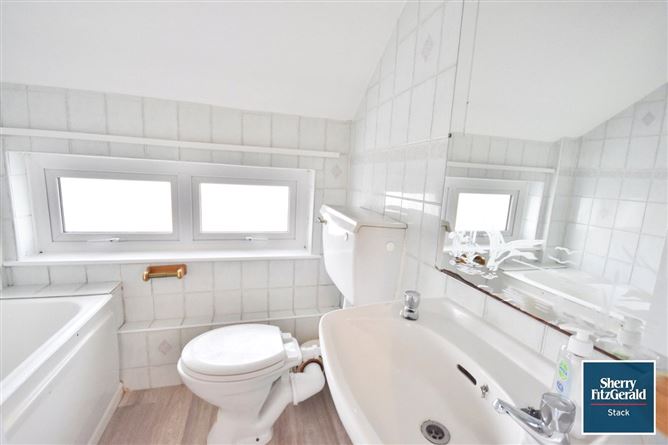 5 Doonard Crescent, Tarbert, Co. Kerry