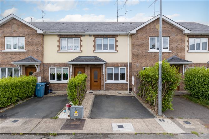38 Oakwood, Gorey, Co. Wexford