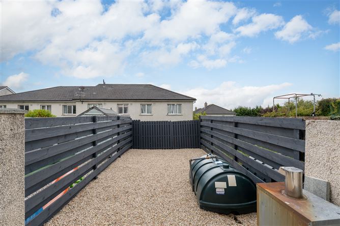 38 Oakwood, Gorey, Co. Wexford