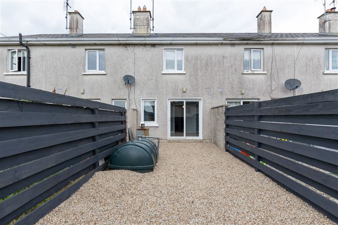38 Oakwood, Gorey, Co. Wexford