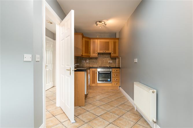 38 Oakwood, Gorey, Co. Wexford