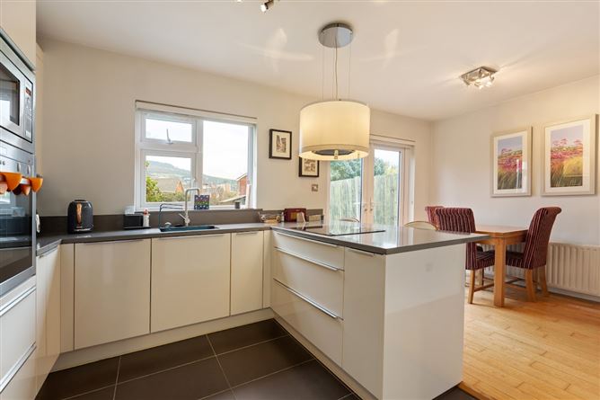 59 Sandyford Hall Cresent, Sandyford, Dublin 18
