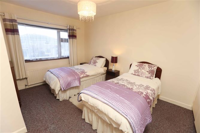16 Meadowlands Estate, Tralee, Co. Kerry