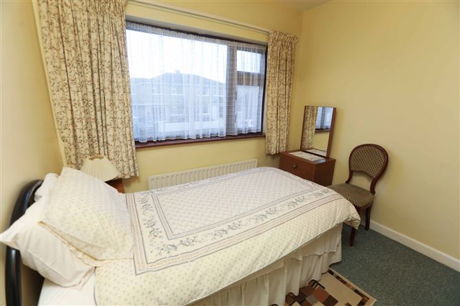 16 Meadowlands Estate, Tralee, Co. Kerry