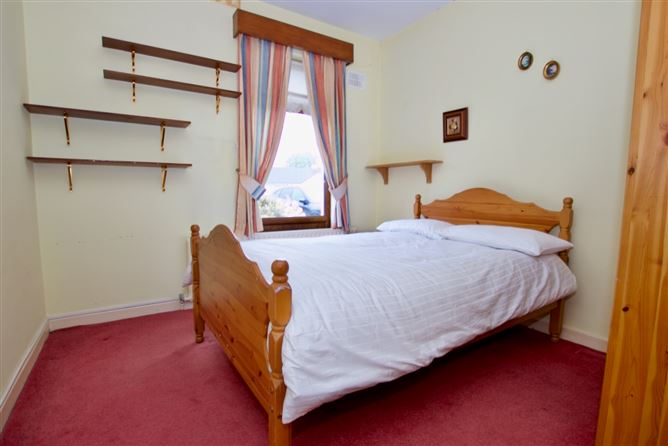 Lia Fail, Moor View, Athlone, Co. Westmeath